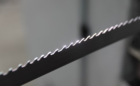 佳木斯双金属带锯条产生切削噪音的原因具体有哪些？